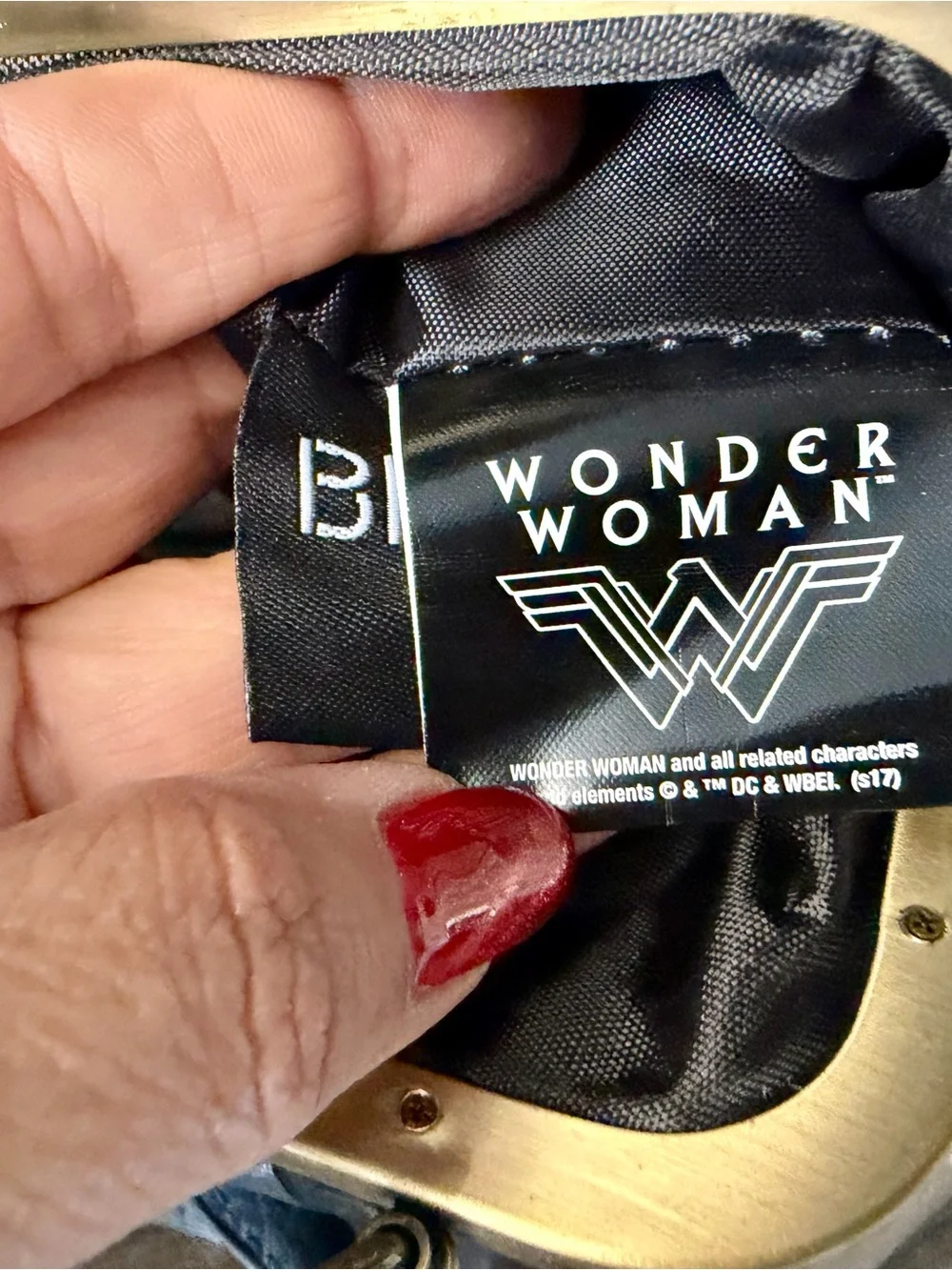 Wonder Woman Bioworld Kiss Lock Satchel Crossbody Purse Burgundy Blue DC Comics